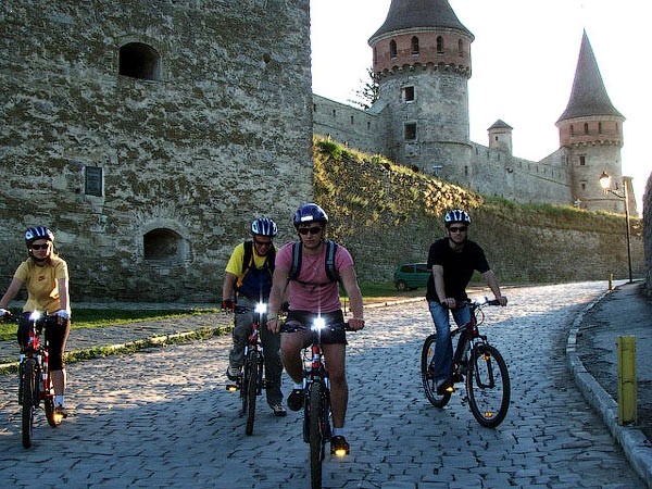 kamianets-podilskyi-castle-biking