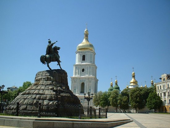 wisata-pesona-ukraina-barat